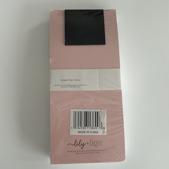 Lily + Faye Set of 2 Rainbow List Pads - Picture 3 of 3